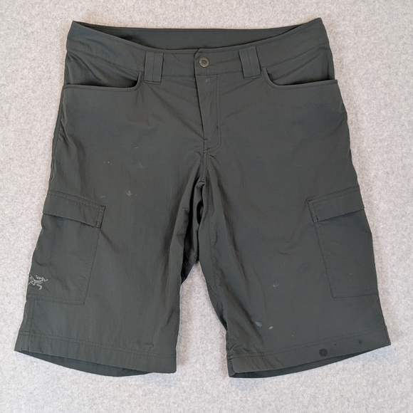 Grey Nylon Hiking Shorts Arcteryx Cargo Shorts Men's 34 Gray Green 13 Long  Hiking Rampart